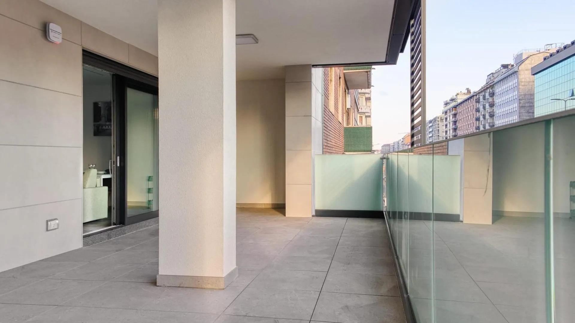 Apartment Green Suites In Financial District 4 Pax Milan Italy