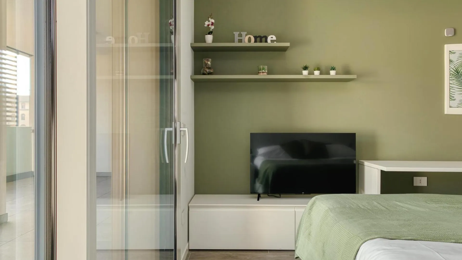 Green Suites In Financial District 4 Pax Milan Italy